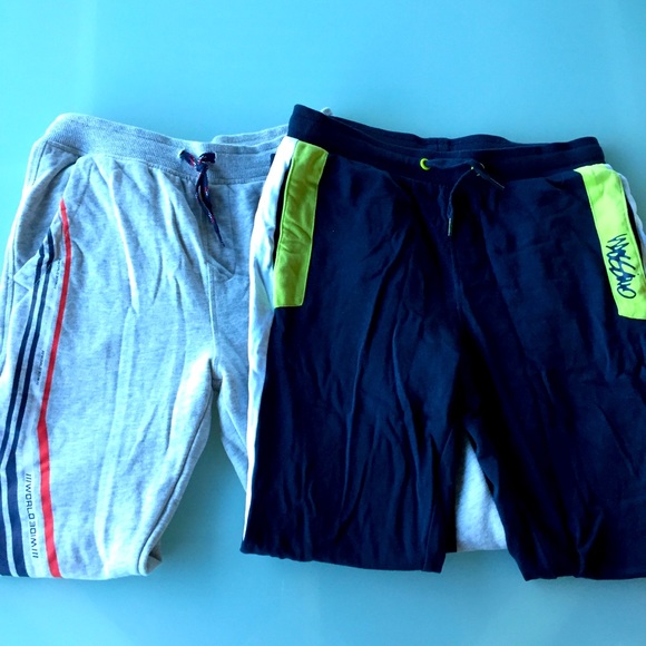 Mossimo Other - MOSSIMO boys track pants WIDE WORLD boys sweatpants sz 12 grey blue green red